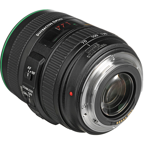 EF 70-300mm f/4.5-5.6 DO IS USM Lens Image 1