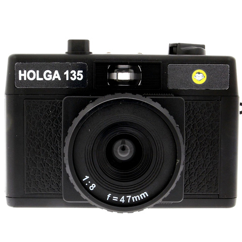 135 35mm Plastic Camera Image 0