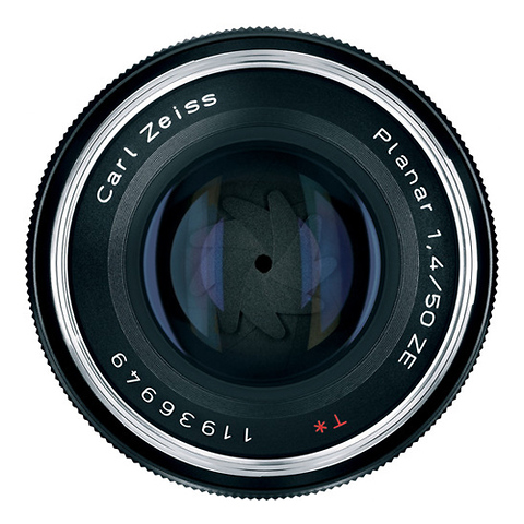 Ikon 50mm f/1.4 Planar T* ZE Series Lens (Canon EOS-Mount) Image 3