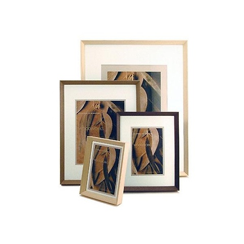 Woodworks 8x10 Frame for 5x7 Photograph Black Image 0