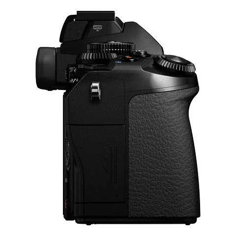 OM-D E-M1 Micro Four Thirds Digital Camera Body (Black) Image 3