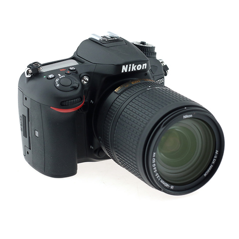 D7200 w/AF-S DX NIKKOR 18-140mm f3.5-5.6G ED VR Lens - Open Box Image 1