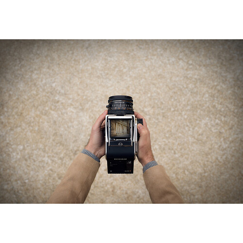 907X 100C Medium Format Mirrorless Camera Image 4