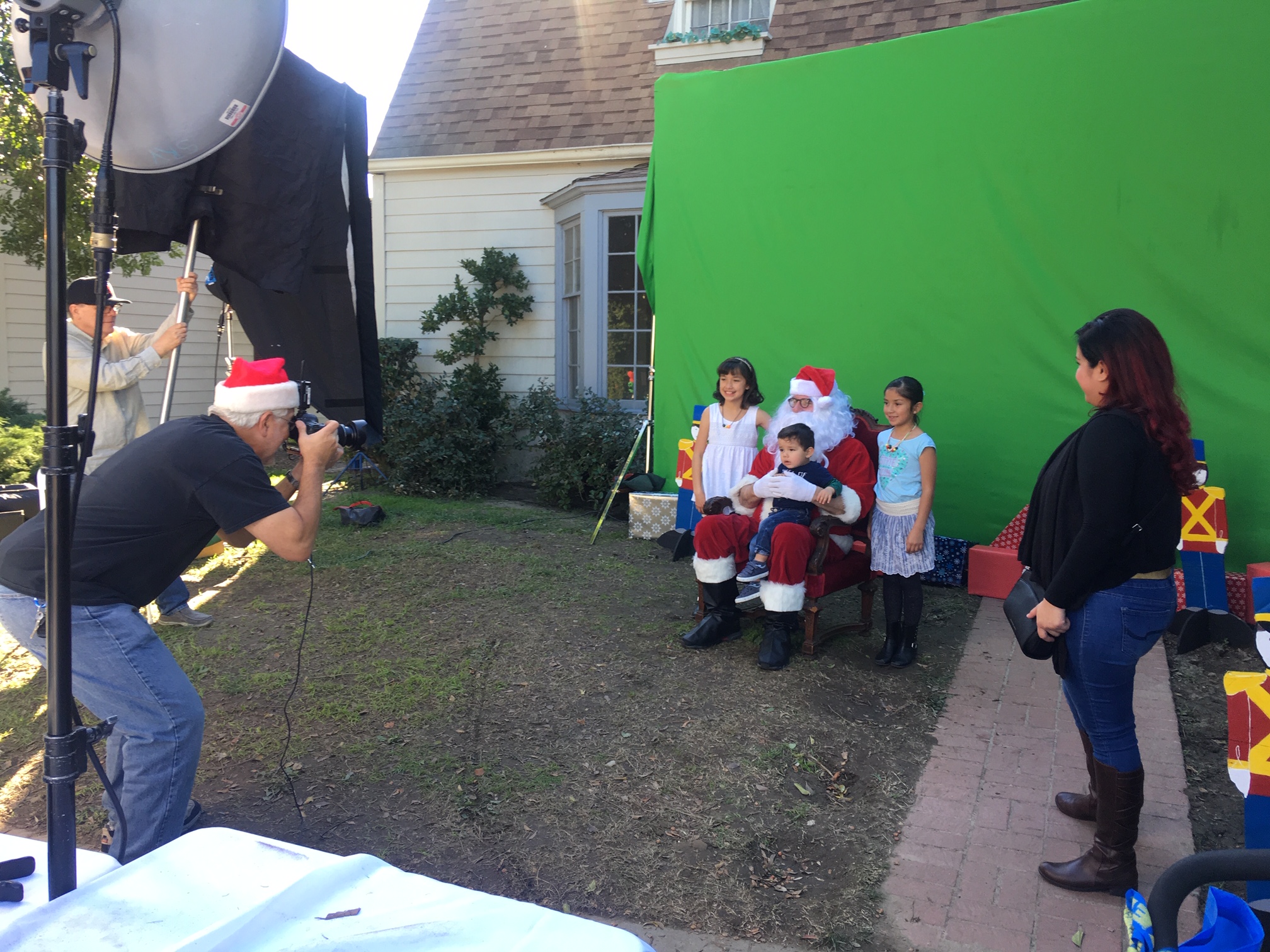 Annual Holiday Photo Booth for Children with Cancer