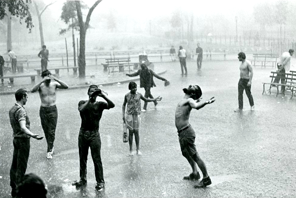 6 Vintage Photos Of People Coping With Rain Better Than LA