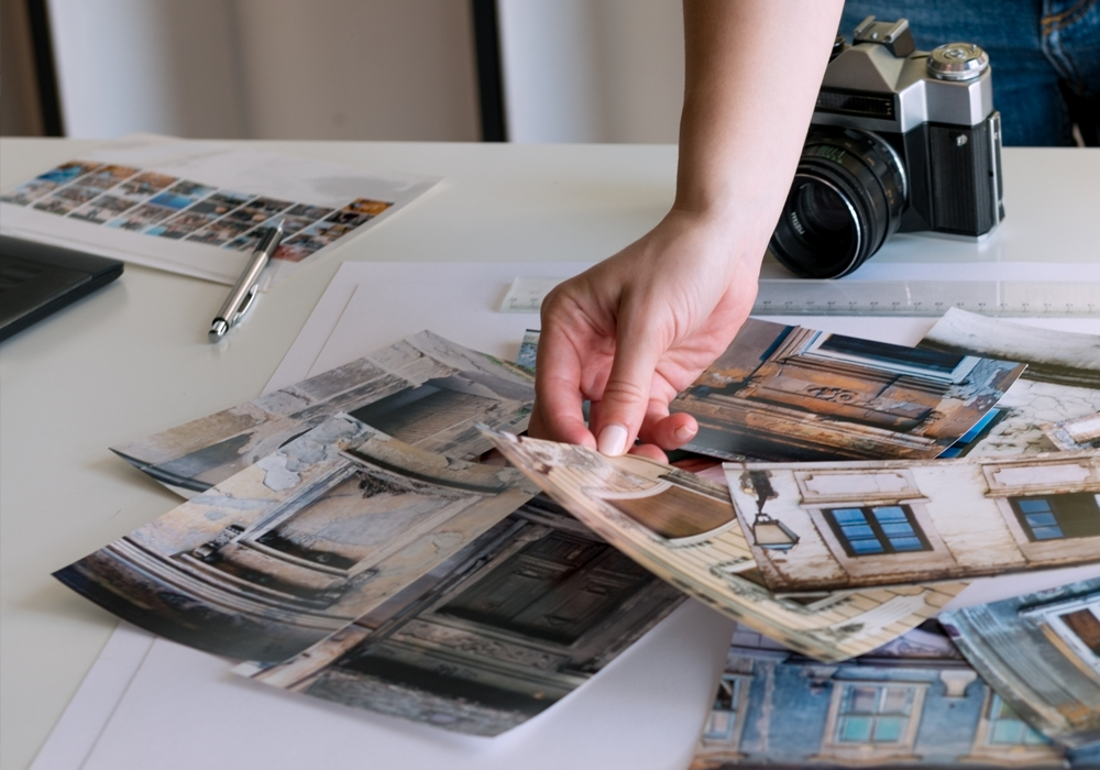 Custom printing, photo restoration & creative services.