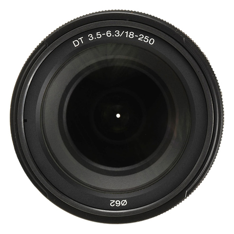 DT 18-250mm f/3.5-6.3 Autofocus Lens Image 3