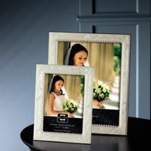 5 x 7 Felicity Ivory Metal Frame Image 0