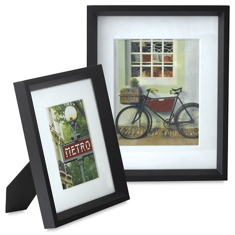 Casa Frame 8x10 with 5x7 Mat Opening (Matte Black) Image 0