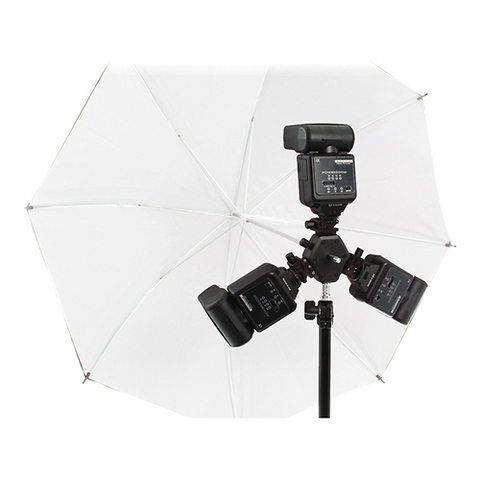 Lighting Triple Flash/Umbrella Mount Image 1