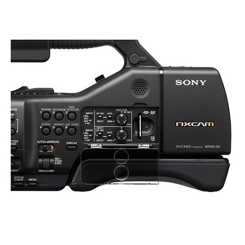 Camcorder with 18-200mm Servo Zoom Lens Image 2