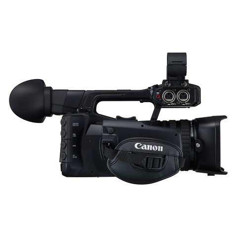 XF205 HD Camcorder Image 2