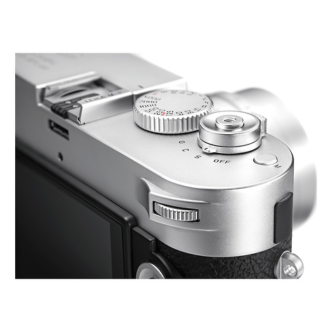 M-P Digital Rangefinder Camera Body (Silver) Image 3