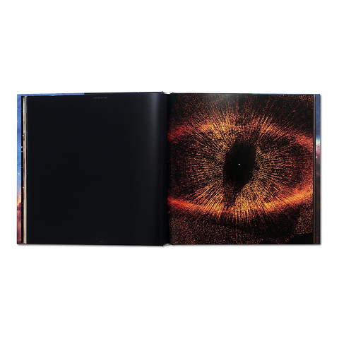 Expanding Universe Photographs from the Hubble Space Telescope - Hardcover Image 4