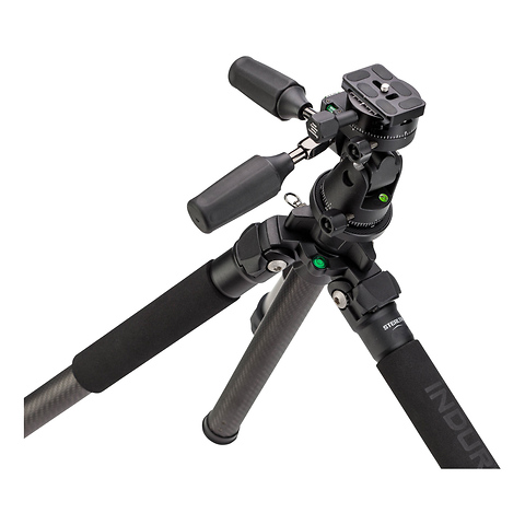 CLT204 Classic Series 2 Stealth Carbon Fiber Tripod Image 7