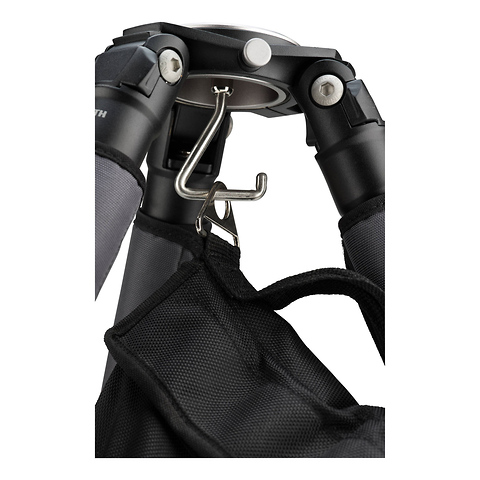 GIT204 Grand Series 2 Stealth Carbon Fiber Tripod Image 6