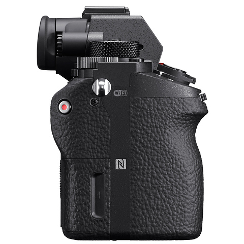 Alpha a7R II Mirrorless Digital Camera Body Image 3