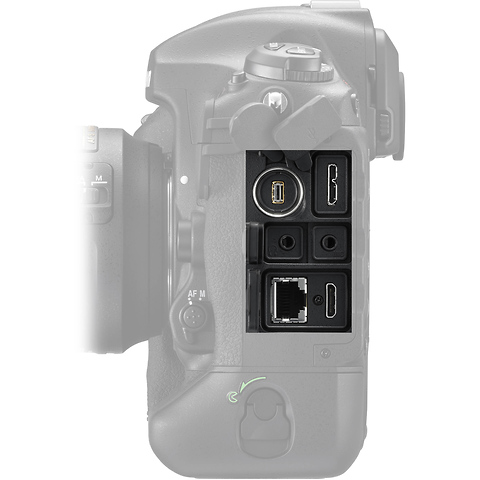 D5 Digital SLR Camera Body (XQD Model) Image 5