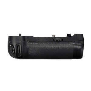 MB-D17 Multi Power Battery Pack for D500