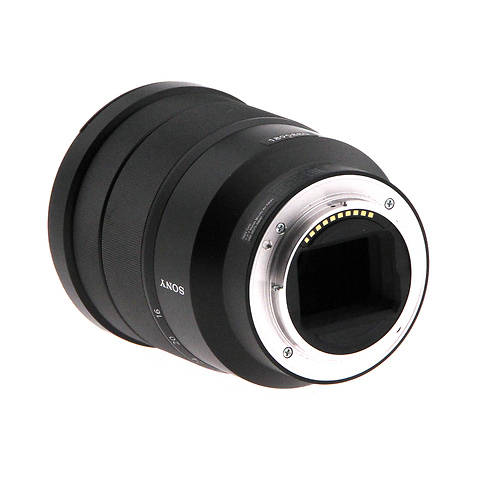 Vario-Tessar T* FE 16-35mm f/4 ZA OSS E-Mount Lens - Pre-Owned Image 2