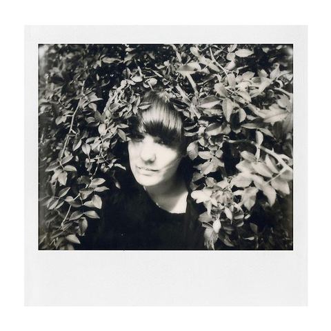 B&W Instant Film for Spectra/Image (White Frame, 8 Exposures) Image 2