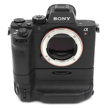 Alpha a7R II Mirrorless Digital Camera with VG-C2EM Battery Grip - Pre-Owned Image 0