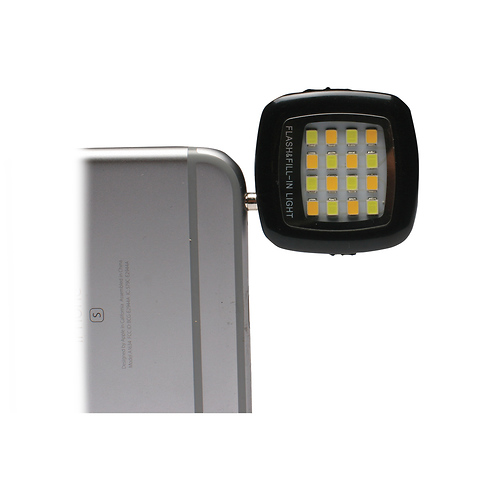 DV16 LED Light for Smartphones Image 0