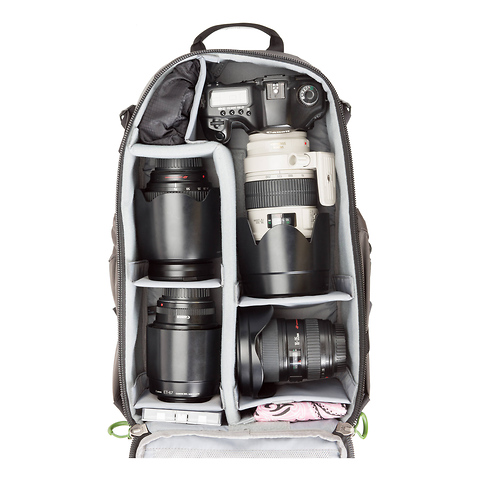 TrailScape 18L Backpack (Charcoal) Image 4