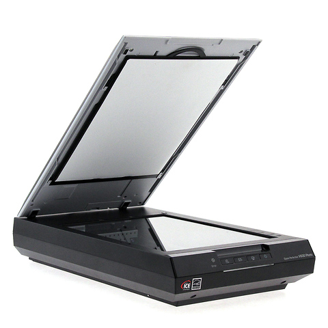 Perfection V600 Photo Scanner (Open Box) Image 1