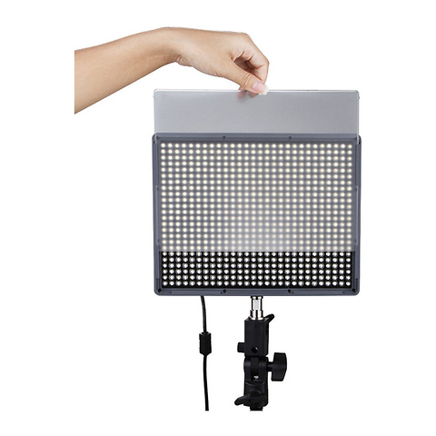 Amaran HR672C Bi-Color LED Flood Light Image 5