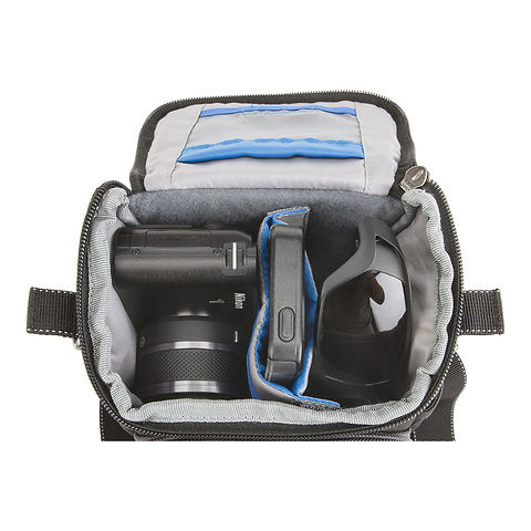 Mirrorless Mover 10 Camera Bag (Pewter) Image 2