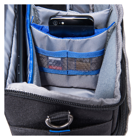 Mirrorless Mover 25i Camera Bag (Pewter) Image 5