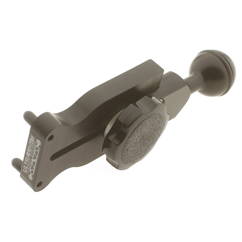 Monitor Bracket 1/4-20 Fixing Image 2