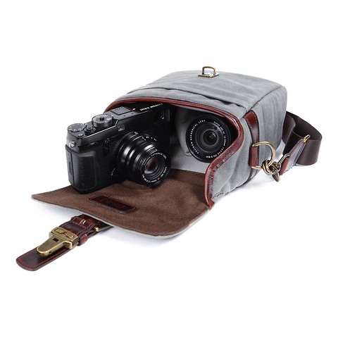 Bond Street Waxed Canvas Camera Bag (Smoke) Image 5