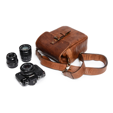 Bond Street Leather Camera Bag (Antique Cognac) Image 7