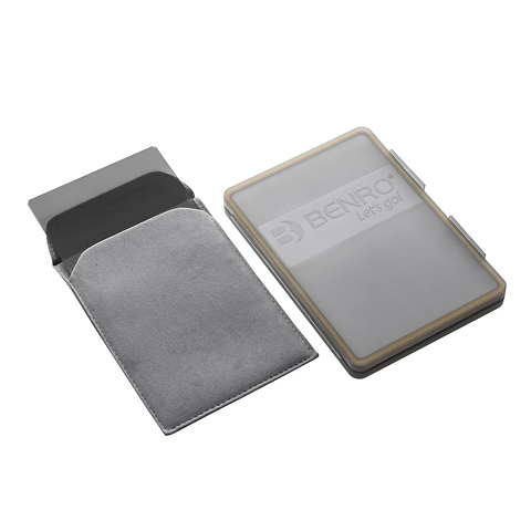 Master Series 150mm Soft-edged Graduated ND GND8 (0.9) 3 Stop Filter Image 1