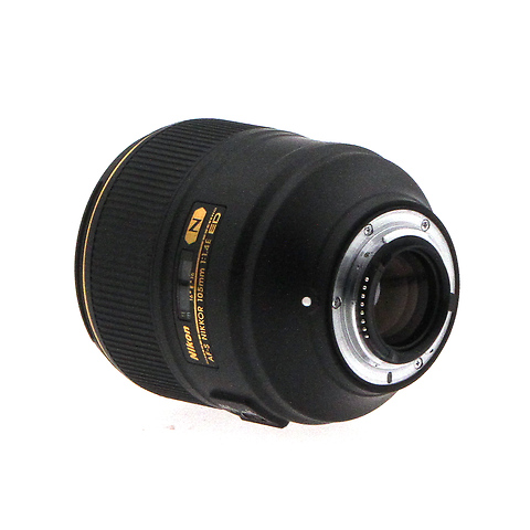 AF-S NIKKOR 105mm f/1.4E ED Lens (Open Box) Image 3