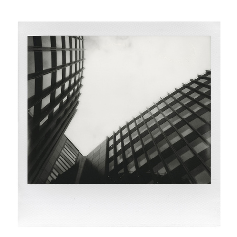 Black & White Spectra Instant Film (8 Exposures) Image 3