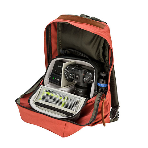 Tools BYOB 9 Slim Backpack Insert (Gray) Image 6