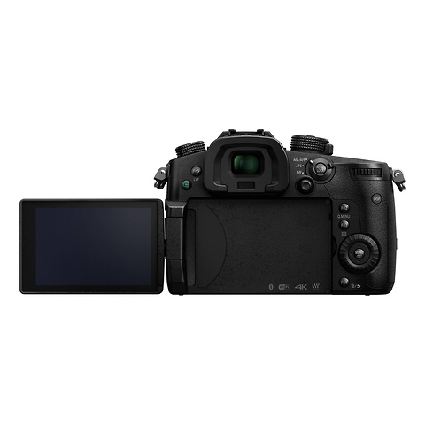 Lumix DC-GH5 Mirrorless Micro Four Thirds Digital Camera with 12-60mm Lens Image 4