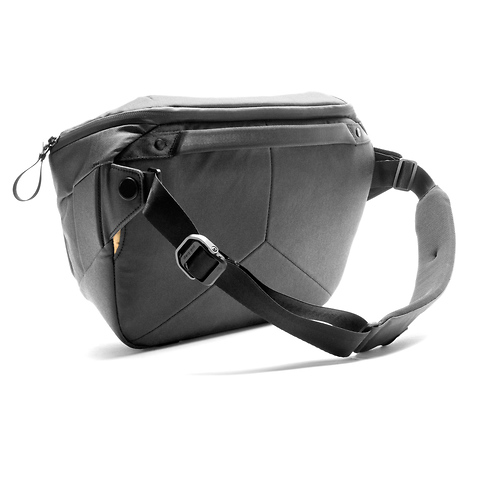 Everyday Sling (10L, Black) Image 2