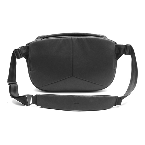 Everyday Sling (5L, Black) Image 3