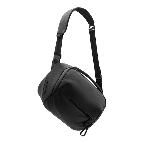 Everyday Sling (5L, Black) Image 1