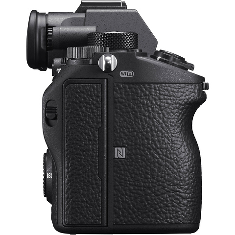 Alpha a7R III Mirrorless Digital Camera Body Image 3