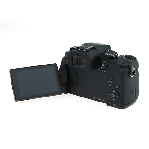 Lumix DMC-G85 Micro 4/3s Camera w/ 12-60mm and 45-200mm Lens - Open Box Image 3