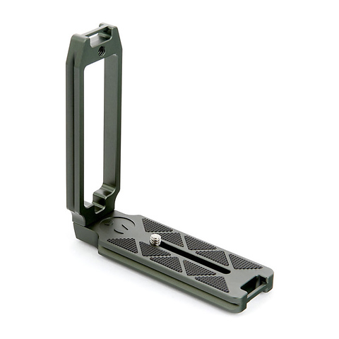 QR11-FBG Universal Full-Size L-Bracket (Metallic Slate Gray) Image 0