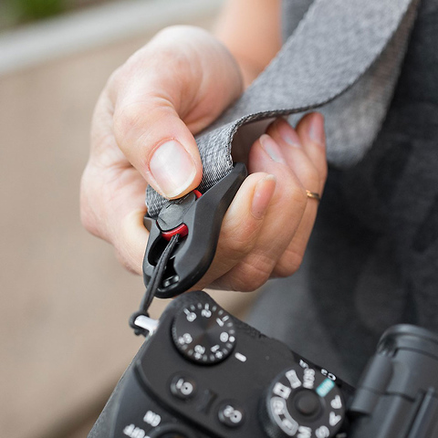 Slide Lite Camera Strap (Ash) Image 9