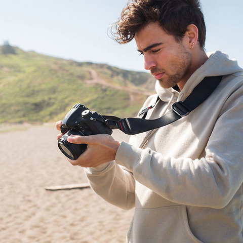 Slide Camera Strap (Black) Image 3