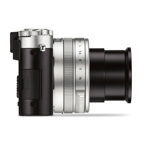 D-LUX 7 Digital Camera (Silver) Image 3