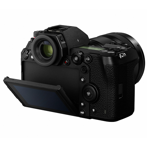 Lumix DC-S1 Mirrorless Digital Camera with 24-105mm Lens Kit (Black) Image 5